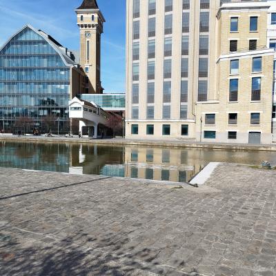 Canal de l'Ourcq a La Villette (00d)